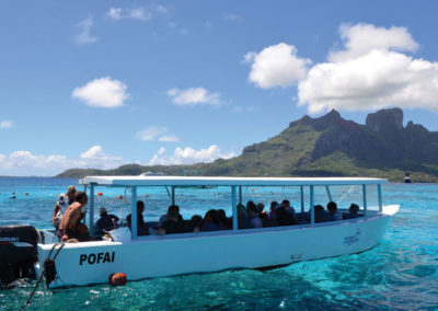 diapo2-excursion-bateau-a-fond-de-verre-bora-e-tahiti-travel