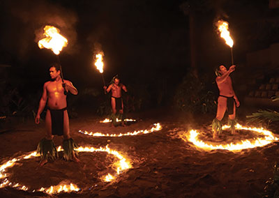 Polynesian show at the Tiki village Moorea